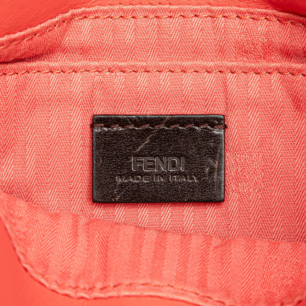 Fendi Leather Fendista Pochette Crossbody (SHG-TOVF1f)