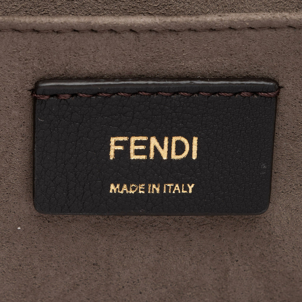Fendi Leather Kan I F Medium Shoulder Bag (SHF-GDnKcj)
