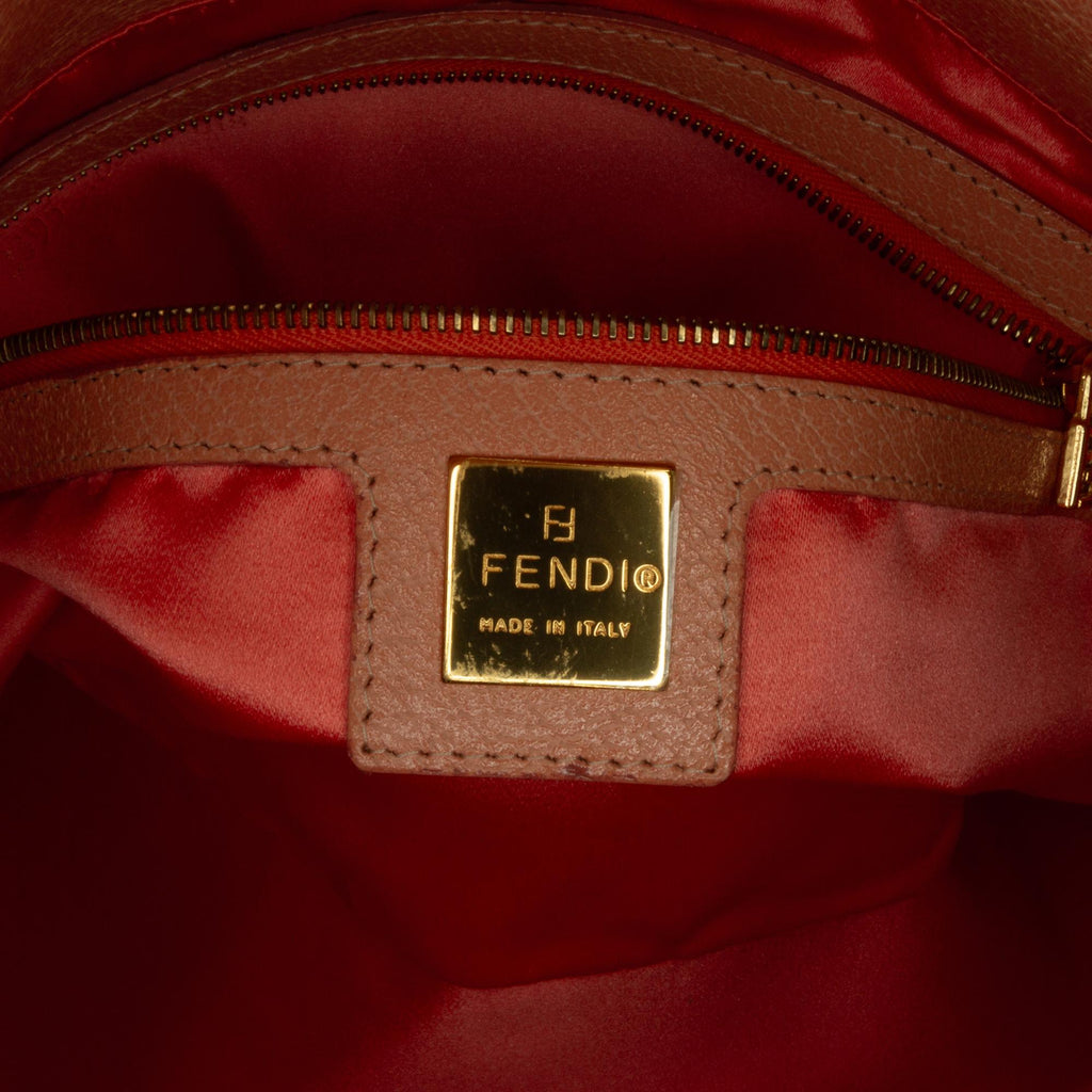 Fendi Leather Mamma Forever (SHG-W5RvGv)