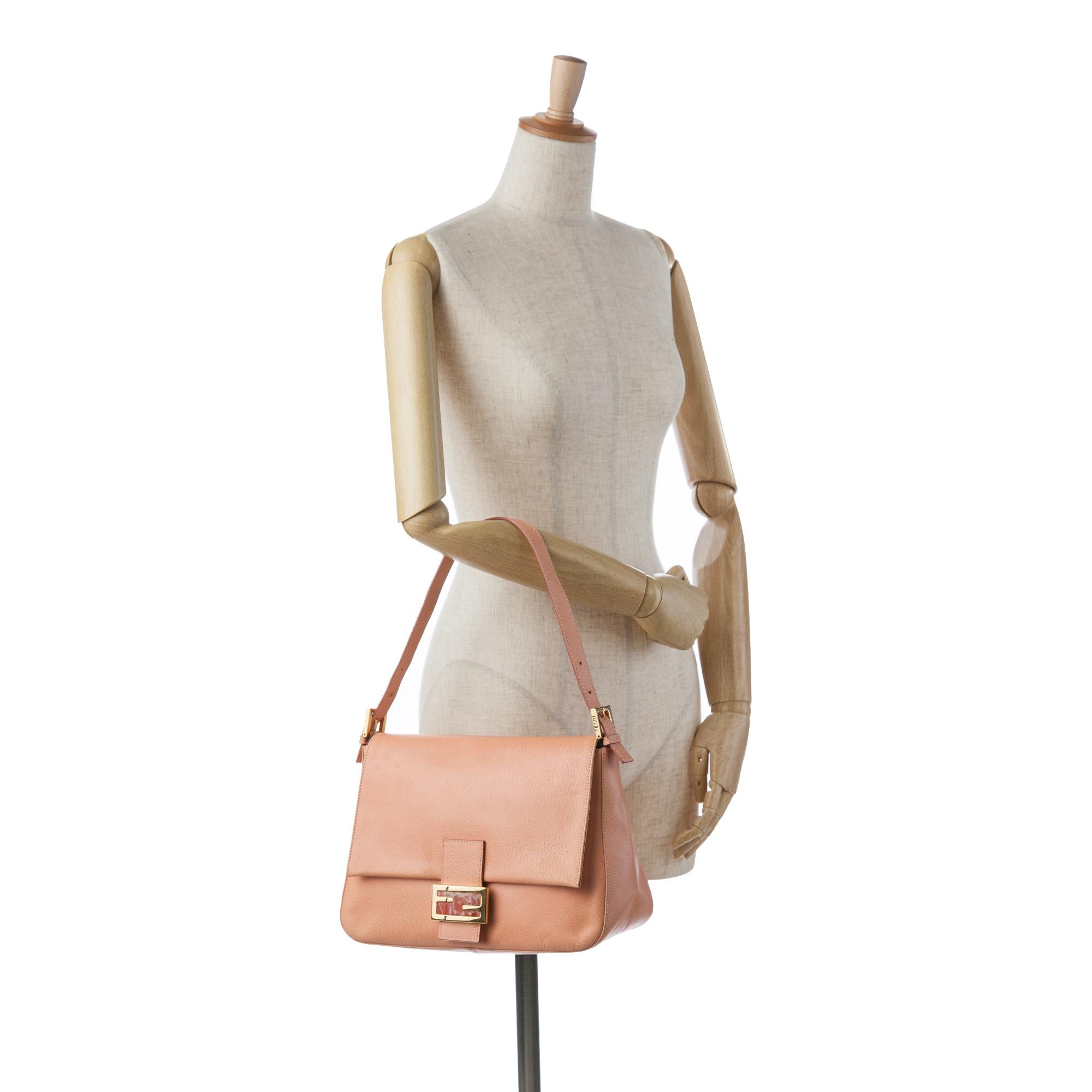 Fendi Leather Mamma Forever (SHG-W5RvGv)