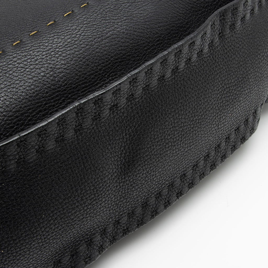 Fendi Leather Selleria Hobo (SHF-Xh4Dib)