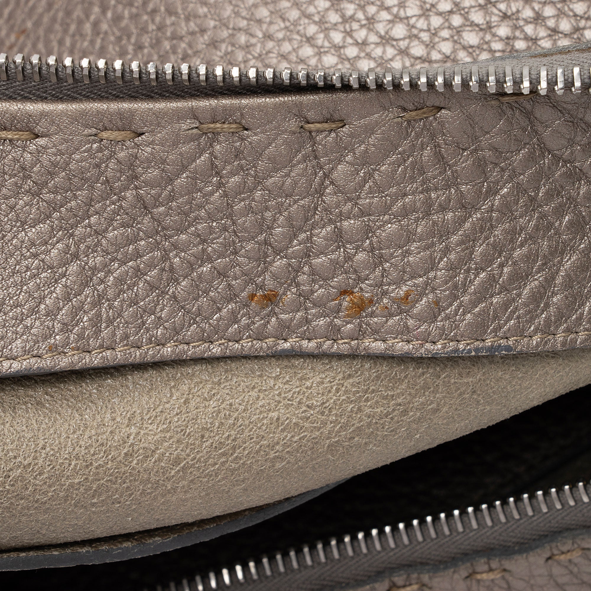 Fendi Leather Selleria Hobo (SHF-HKCQsO)