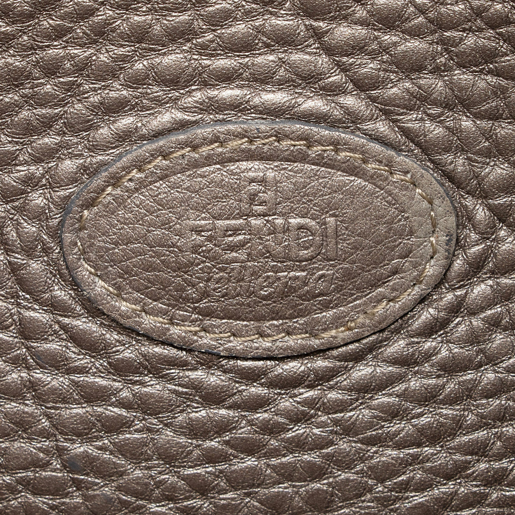 Fendi Leather Selleria Hobo (SHF-HKCQsO)