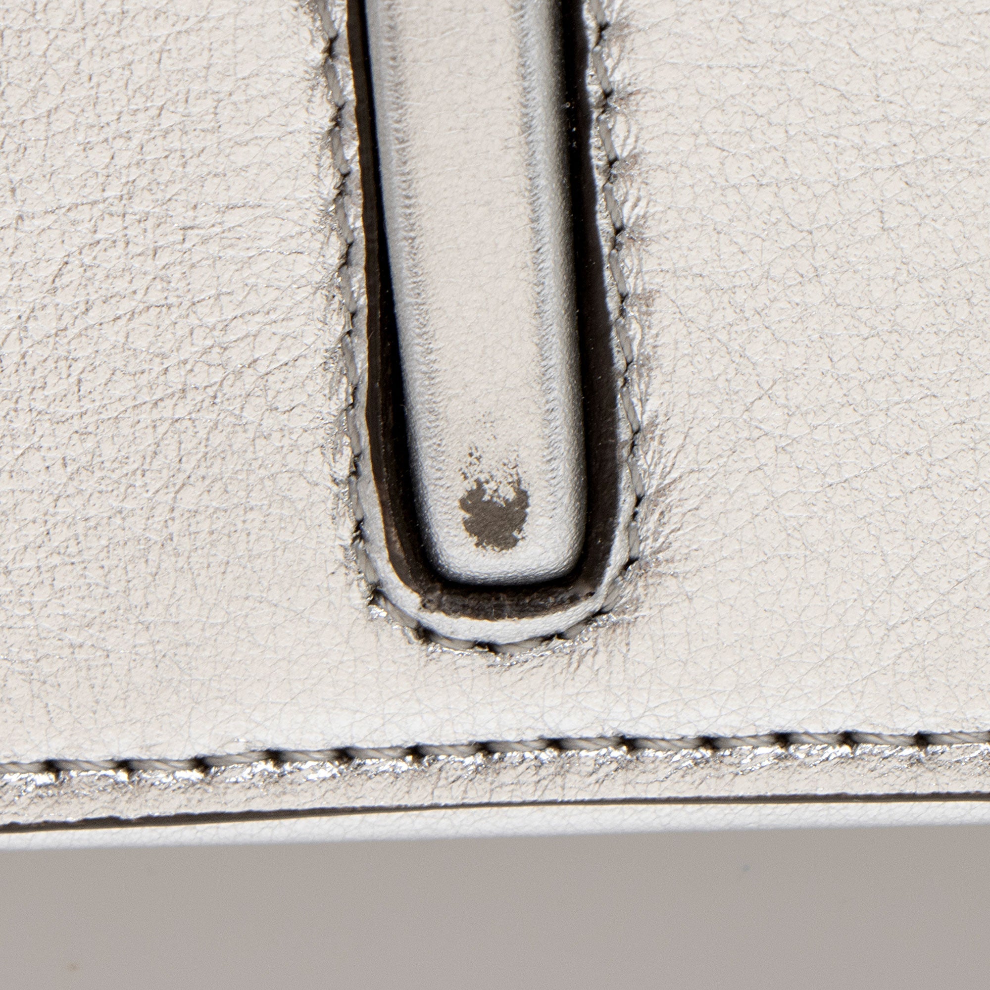 Fendi Metallic Leather Fendigraphy Wallet on Chain (SHF-yqnbzv)