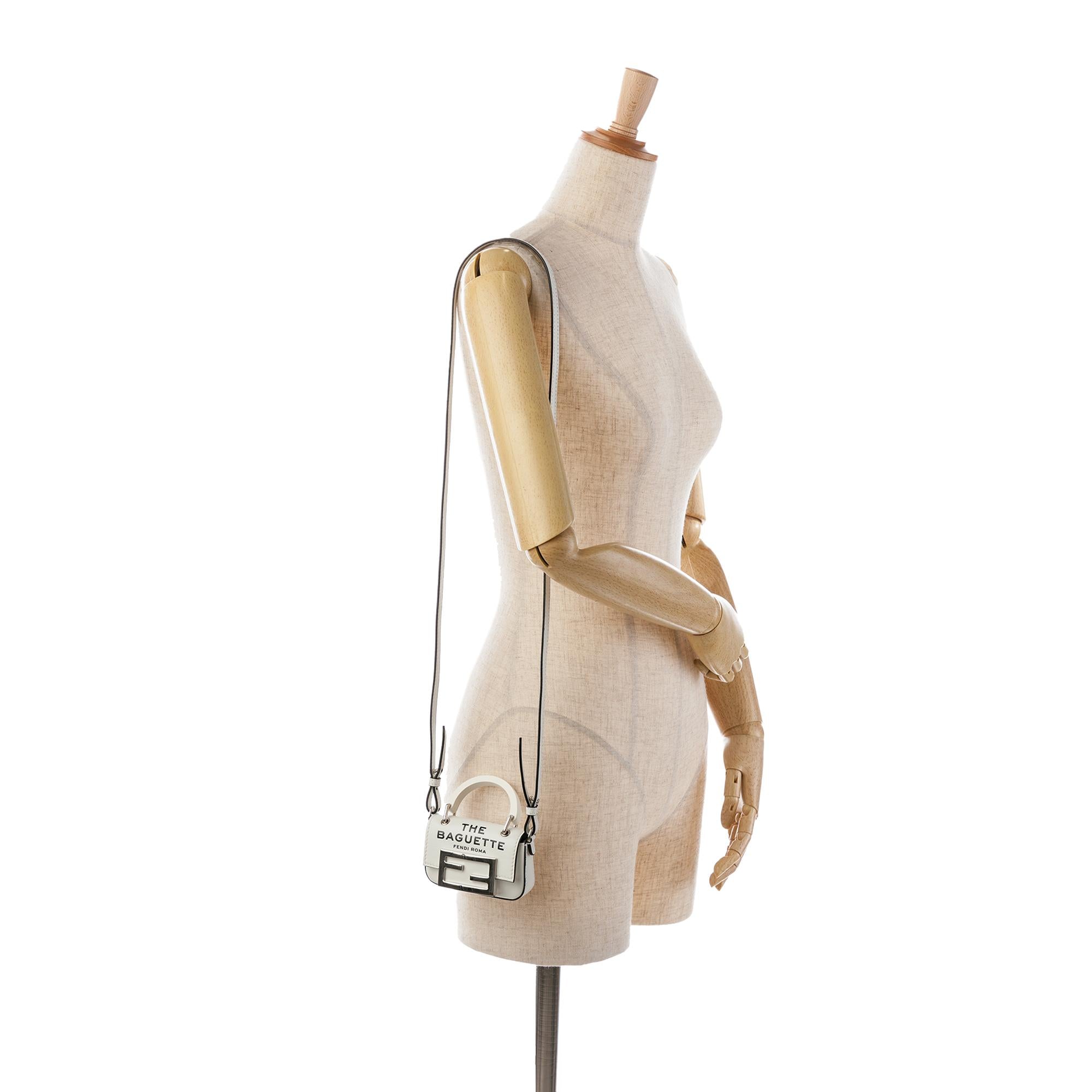 Fendi Nano Baguette Maxi Handle (SHG-795UV5)