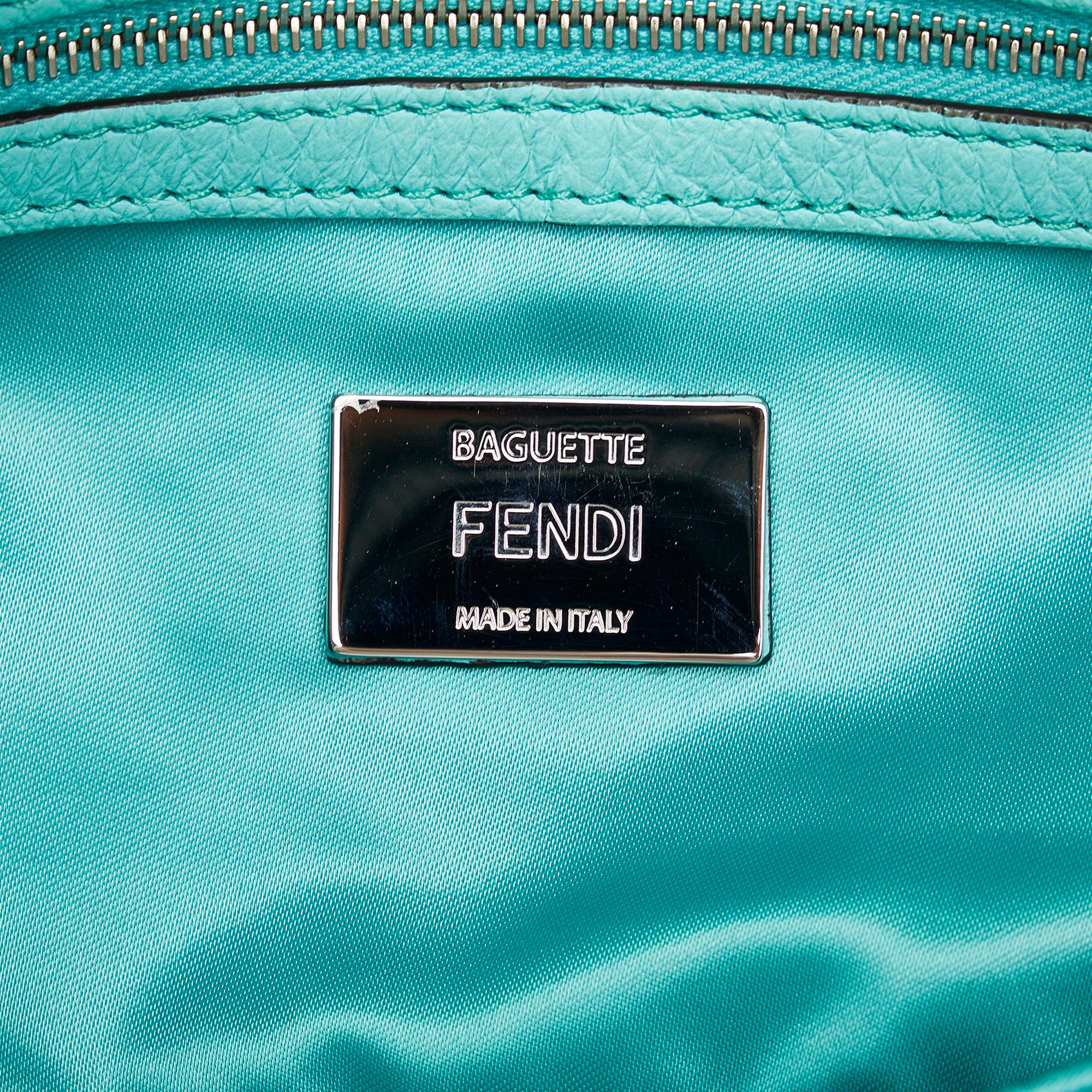 Fendi Nylon Multipocket Baguette (SHG-SiAUpH)