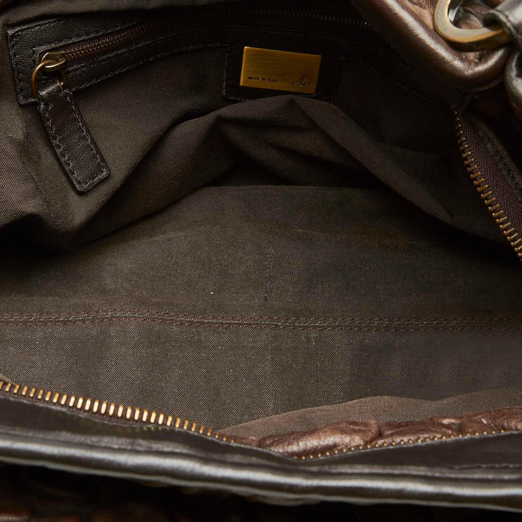 Fendi Puckered Bubble Leather Chef Shoulder Bag (SHG-32371)