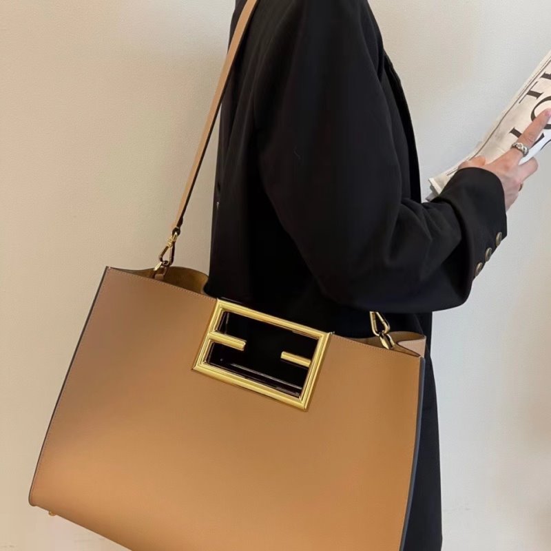 حقيبة كتف فيندي BFND10020