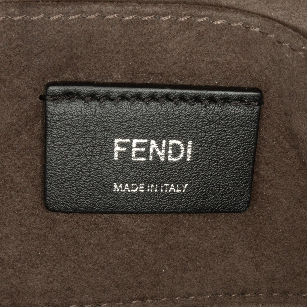 Fendi Studded Scalloped Kan I Crossbody (SHG-nFDJIw)