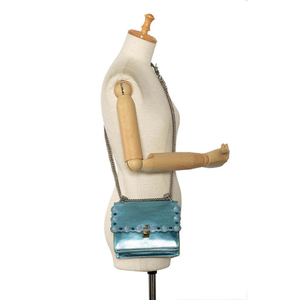 Fendi Studded Scalloped Kan I Crossbody (SHG-CeGCcL)