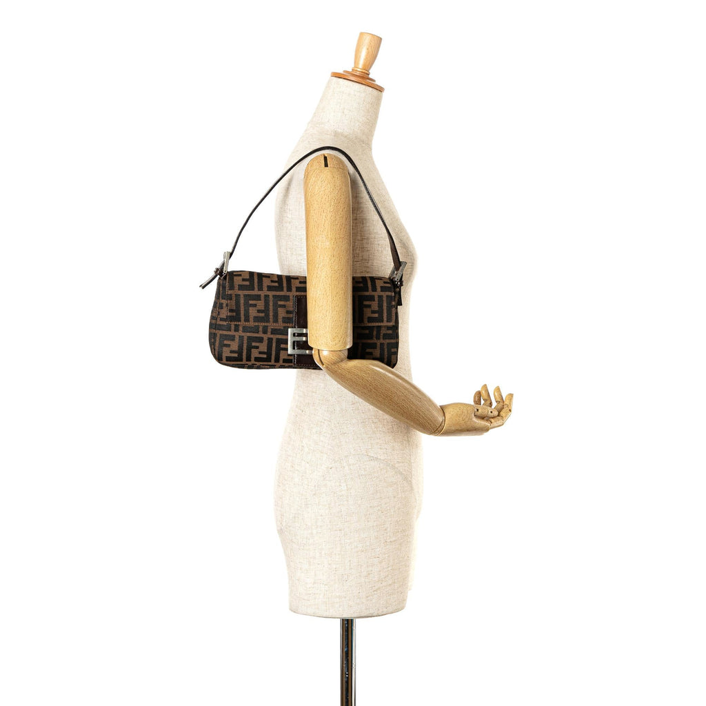 Fendi Zucca Canvas Baguette (SHG-L0Ezkn)
