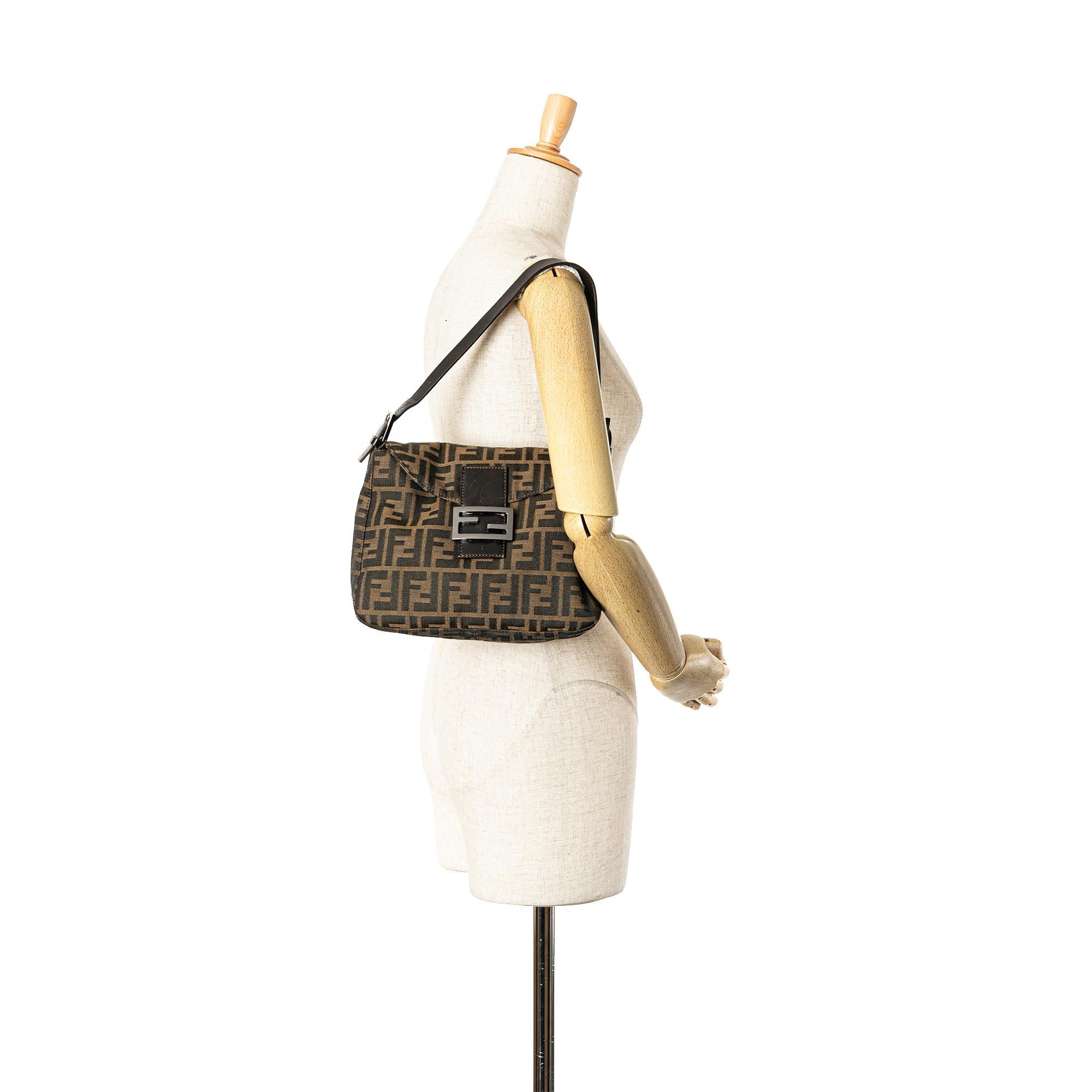 Fendi Zucca Canvas Double Flap Mamma (SHG-kJxSjW)