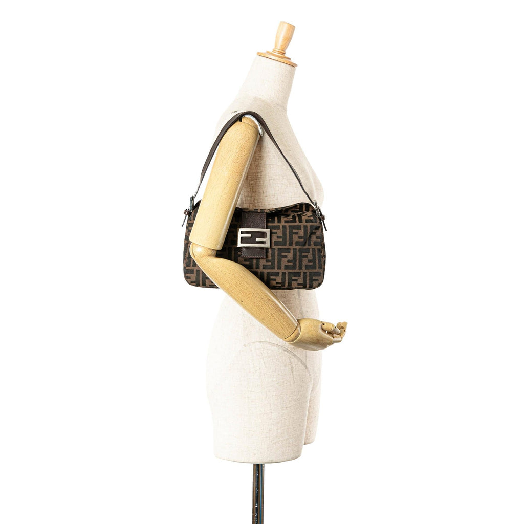 Fendi Zucca Canvas Double Flap Shoulder Bag (SHG-jvqpSt)