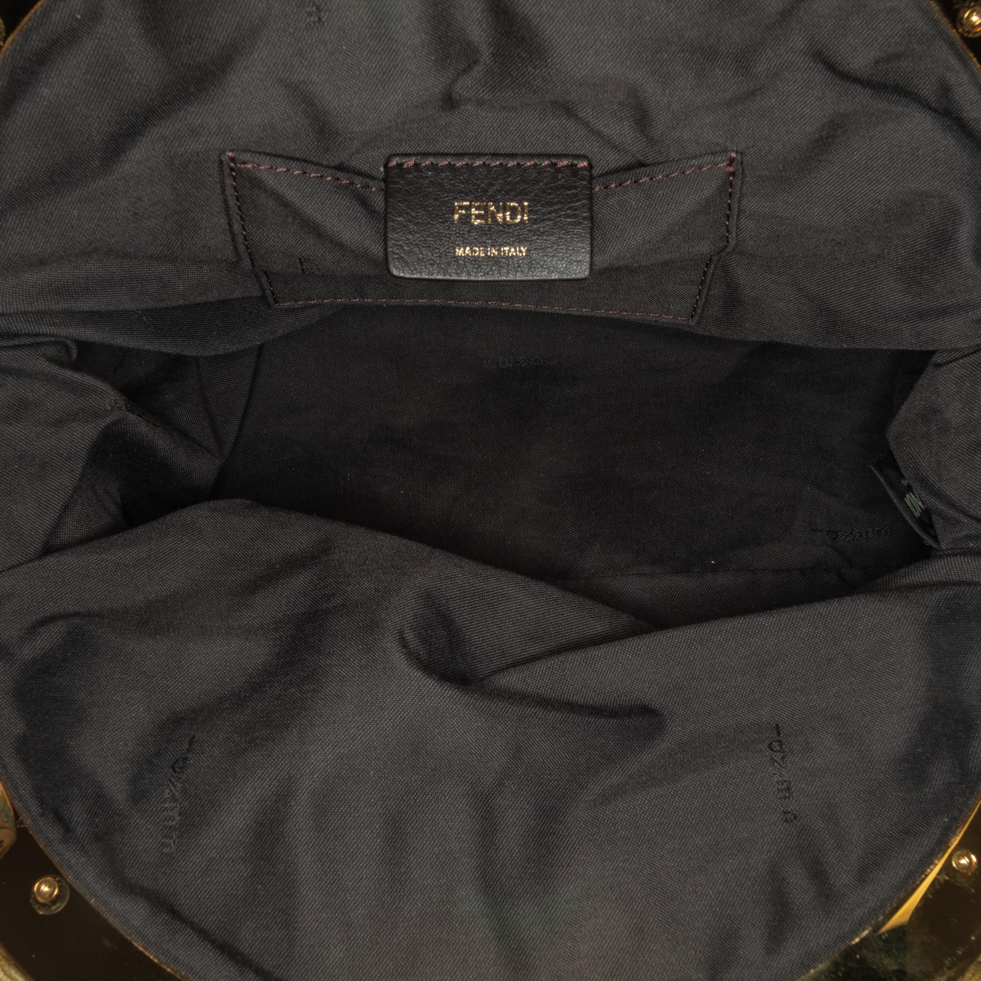 Fendi Zucca Canvas Shell Clutch (SHG-EBnBJ0)