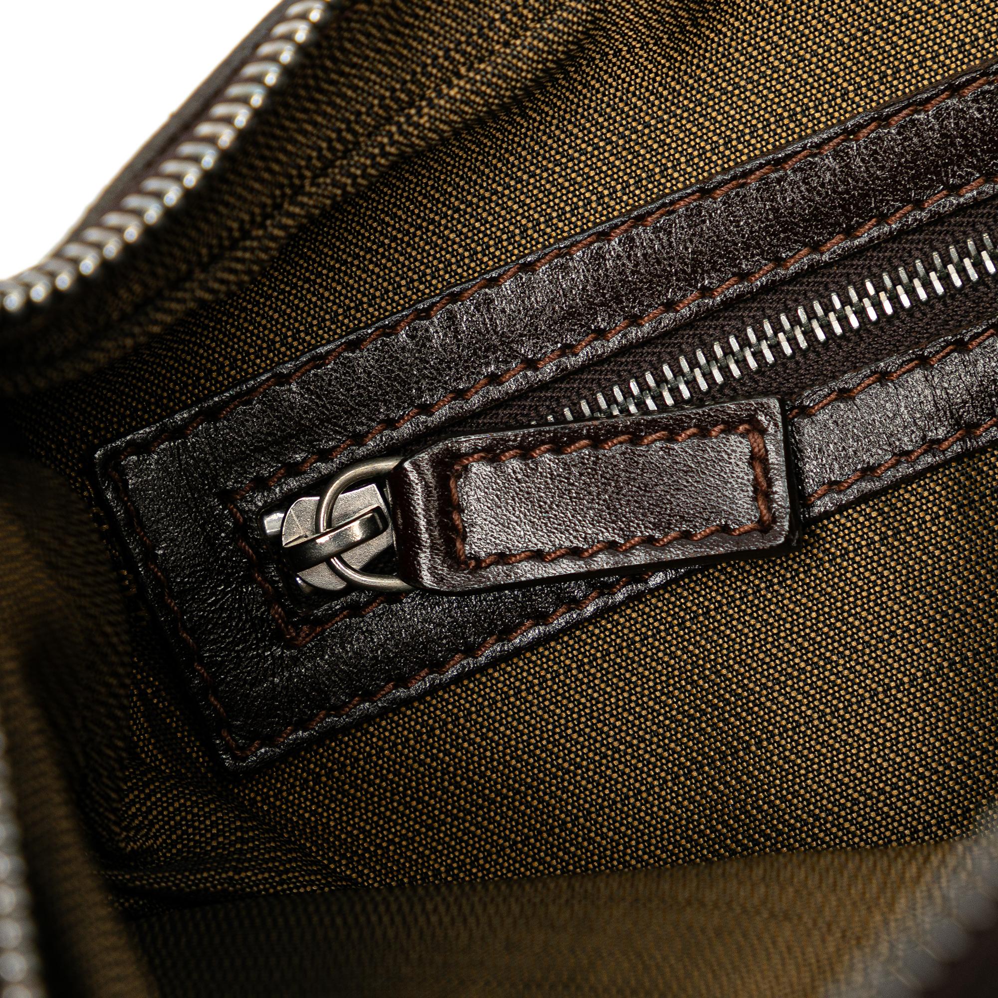 Fendi Zucca Canvas Shoulder Bag (SHG-qsxvz4)