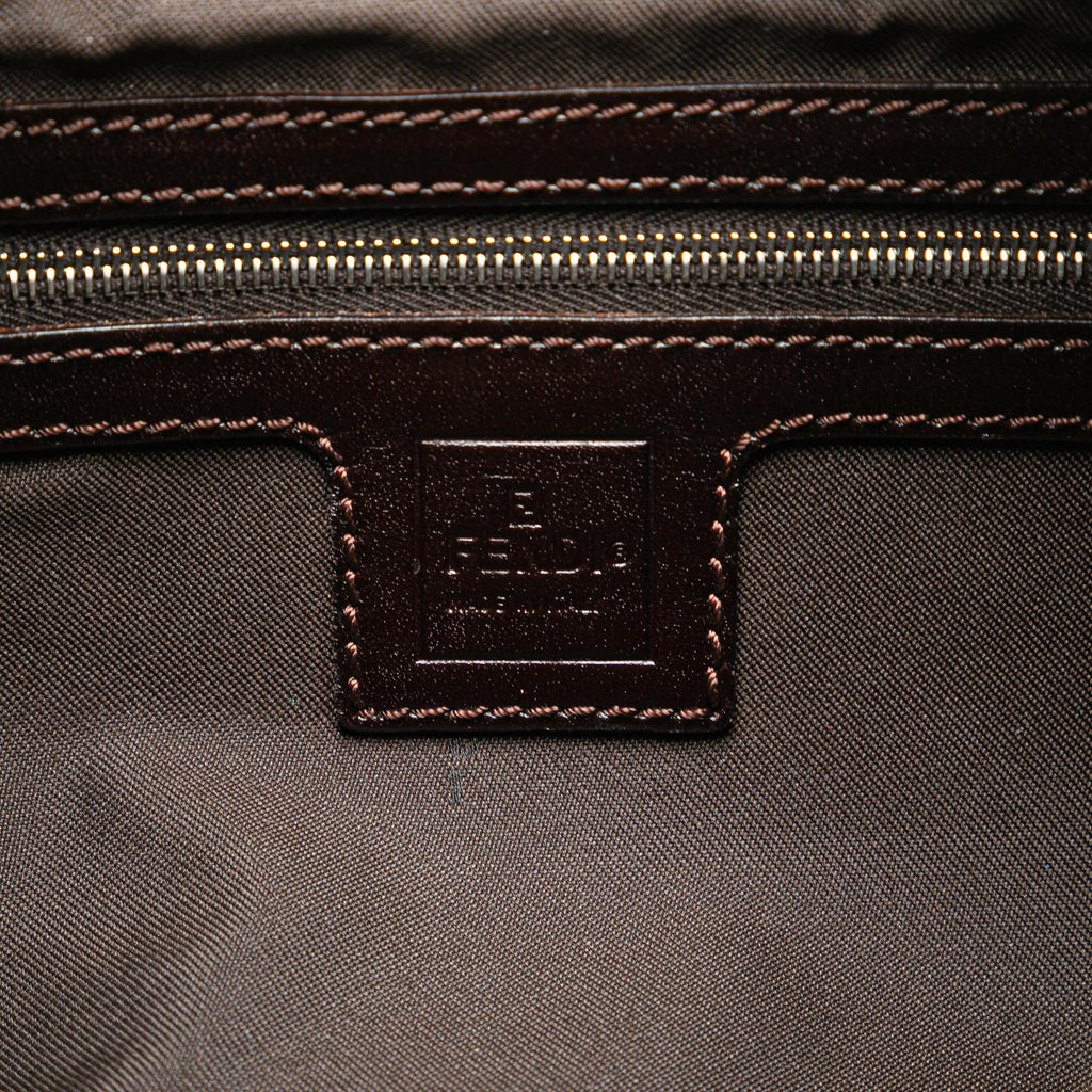 Fendi Zucca Canvas Shoulder Bag (SHG-E19XfD)