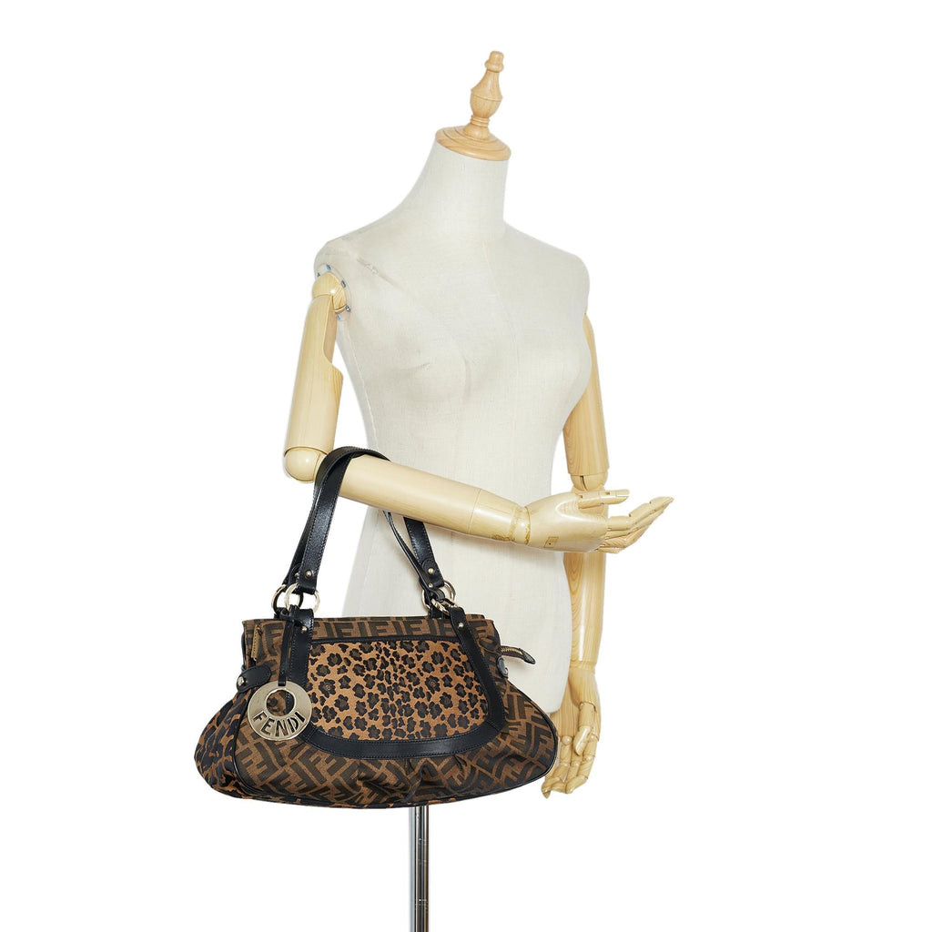 Fendi Zucca Chef Leopard Shoulder Bag (SHG-nwsCum)