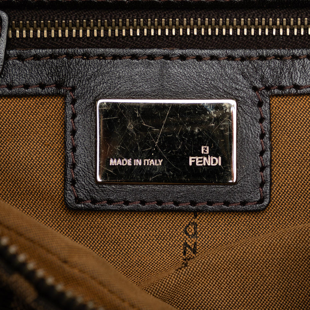 Fendi Zucca Chef Shoulder Bag (SHG-XpJn4U)