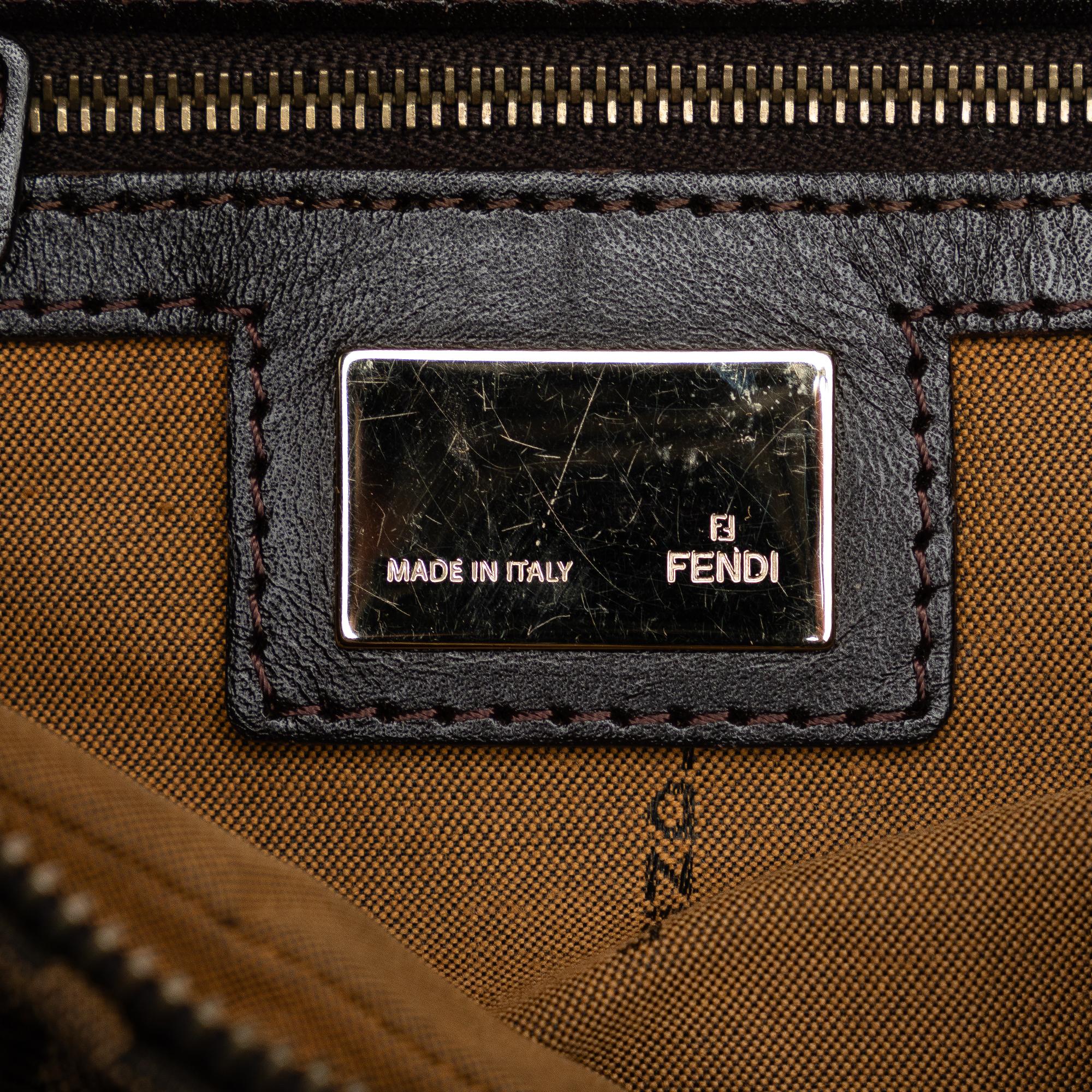 Fendi Zucca Chef Shoulder Bag (SHG-XpJn4U)