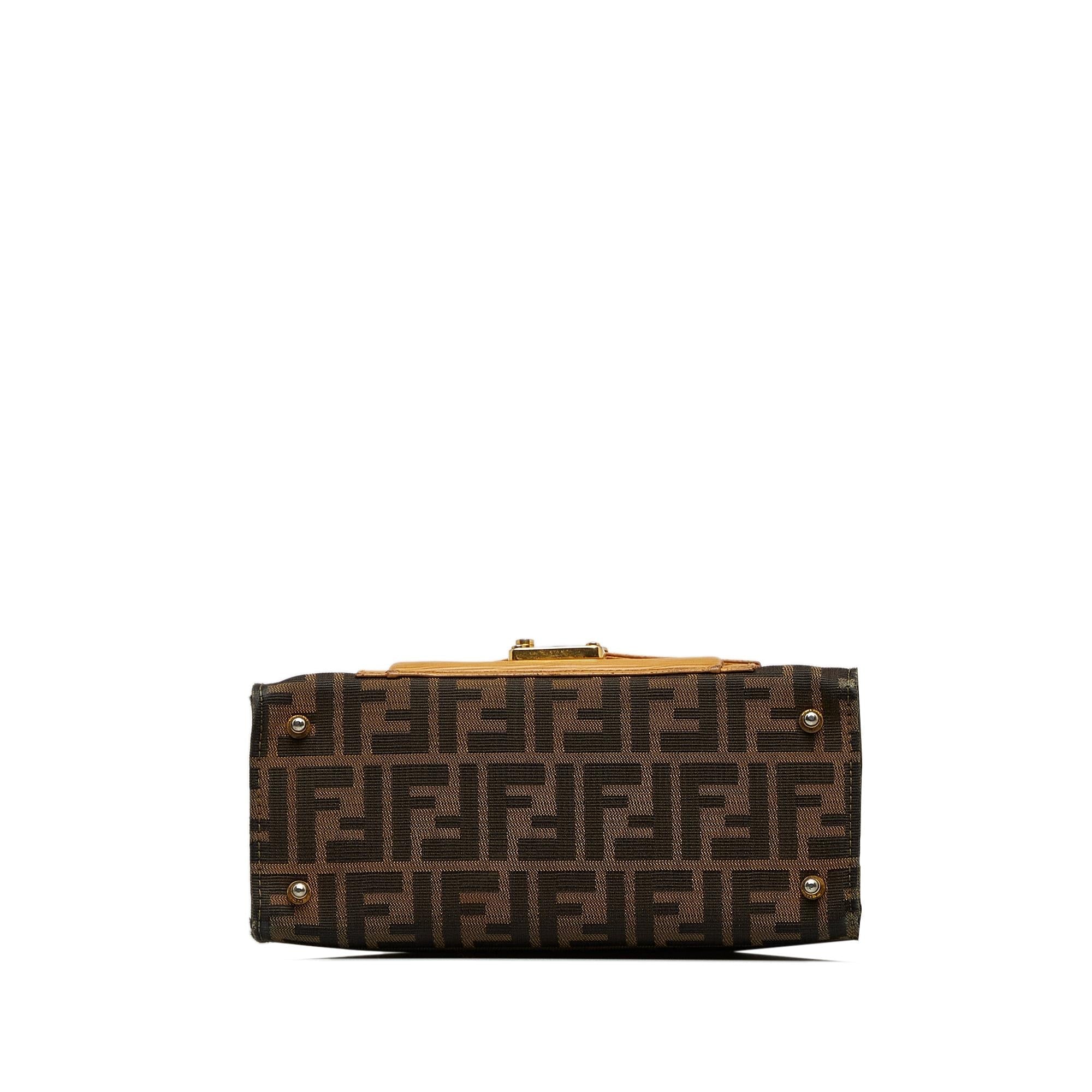 Fendi Zucca Front Pocket Tote (SHG-2HFHzP)