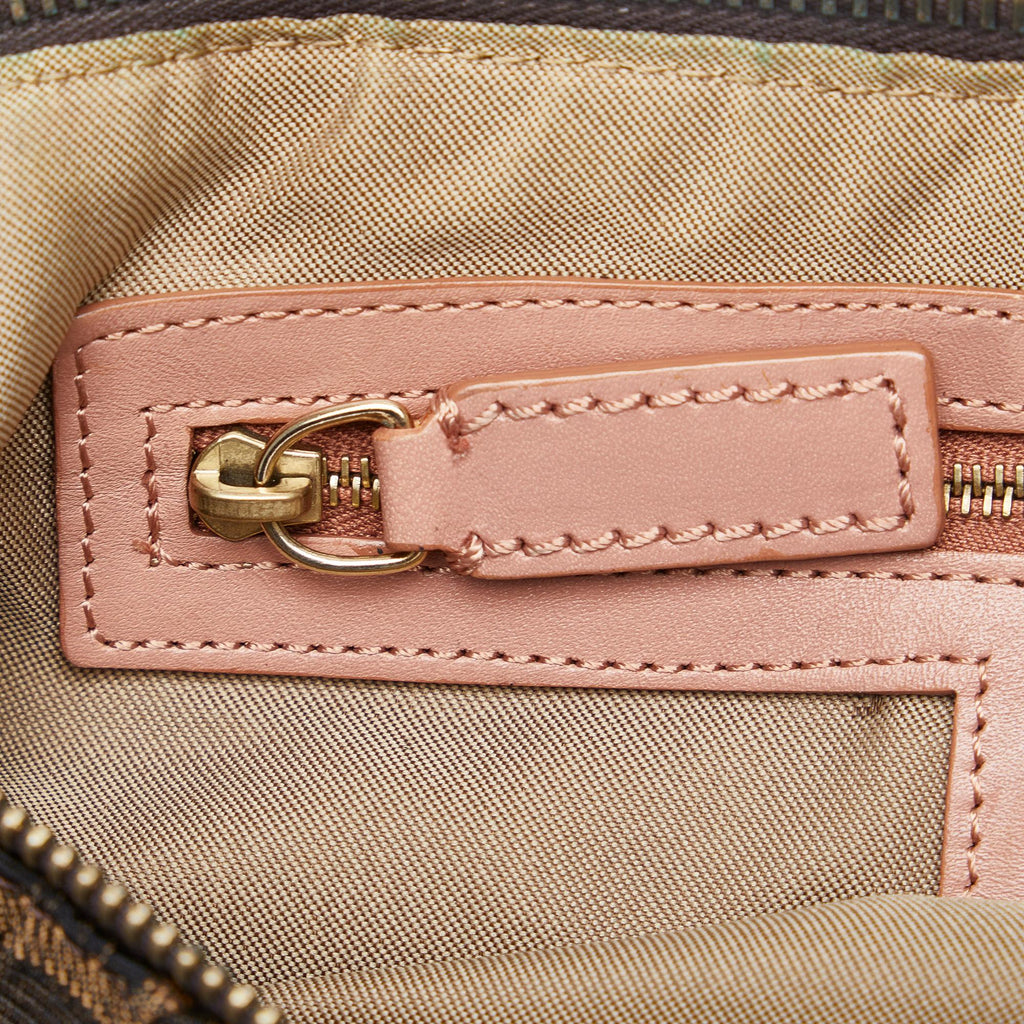 Fendi Zucca Shoulder Bag (SHG-gNgXRV)