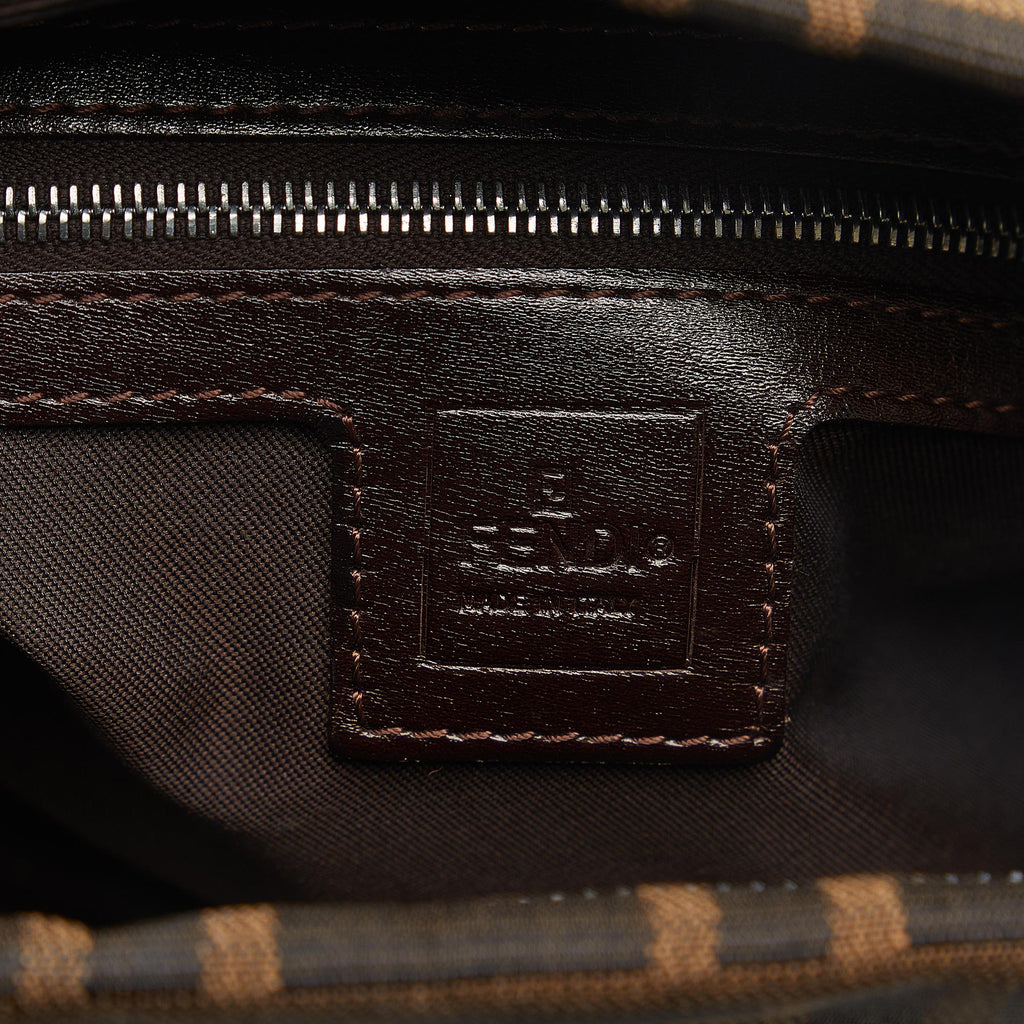 Fendi Zucca Shoulder Bag (SHG-bGfp4A)