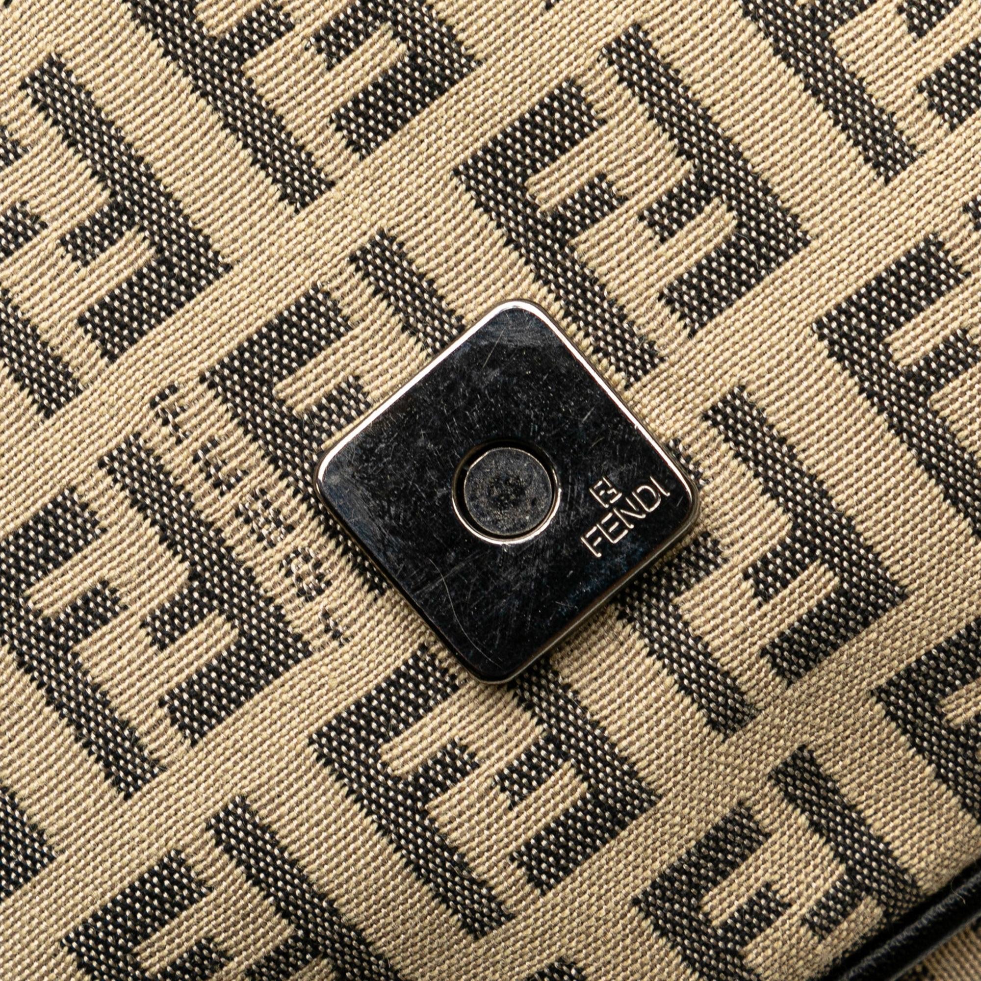 Fendi Zucchino Canvas Crossbody (SHG-a0GEAU)