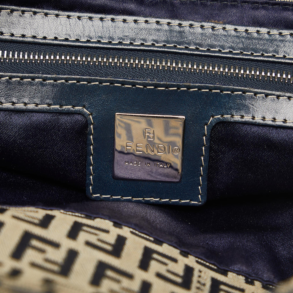 Fendi Zucchino Canvas Double Flap Shoulder Bag (SHG-WJNWvP)