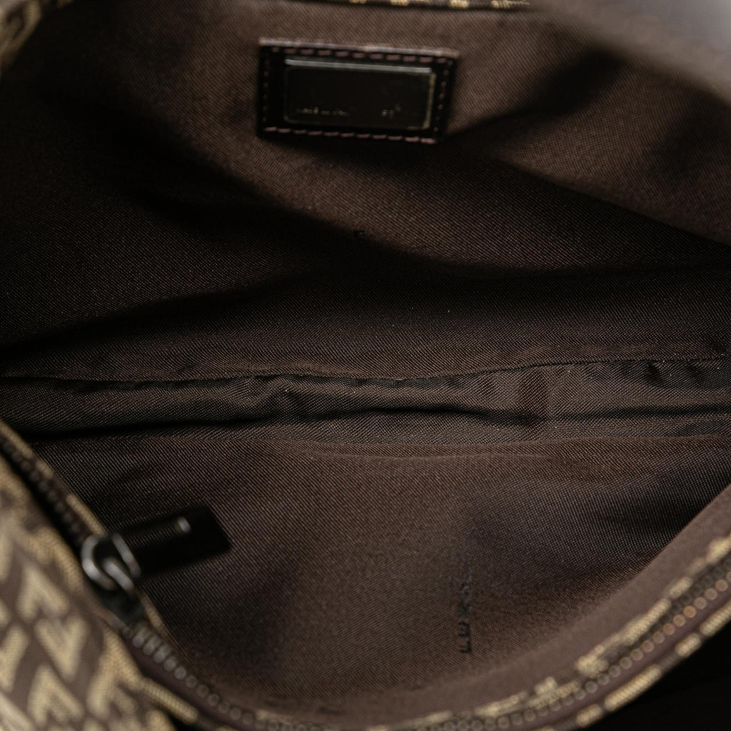 Fendi Zucchino Canvas Shoulder Bag (SHG-P7VQCL)