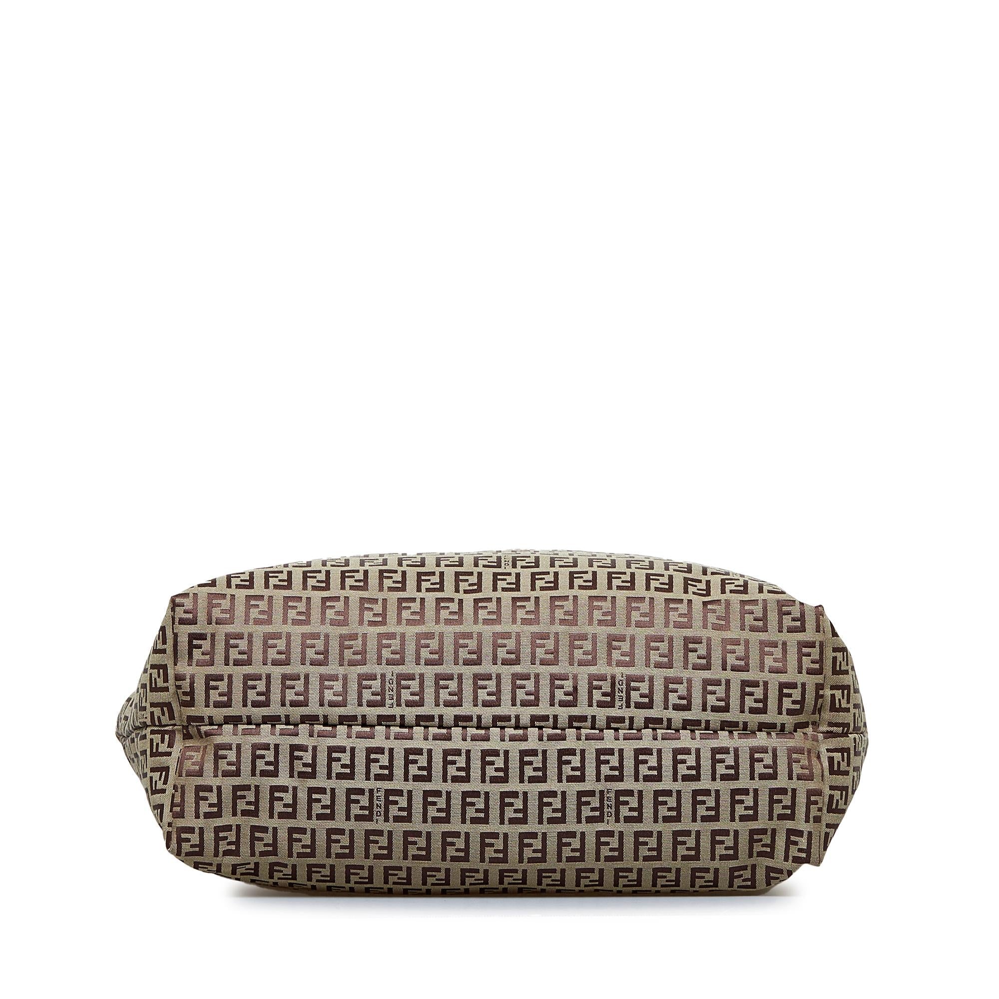 Fendi Zucchino Roll Tote (SHG-XScaCT)