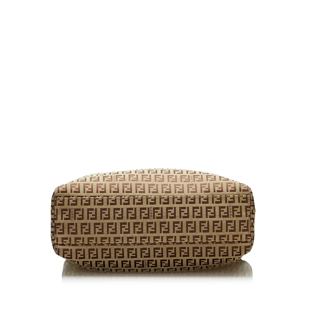 Fendi Zucchino Tote (SHG-RYSEVn)