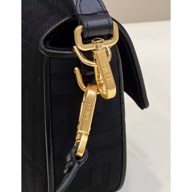 Fendi Classic Baguette Hand Bag BG02072