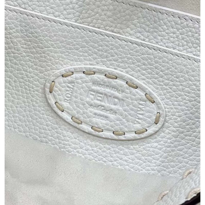 Fendi Peekaboo Hand Bag BG02083
