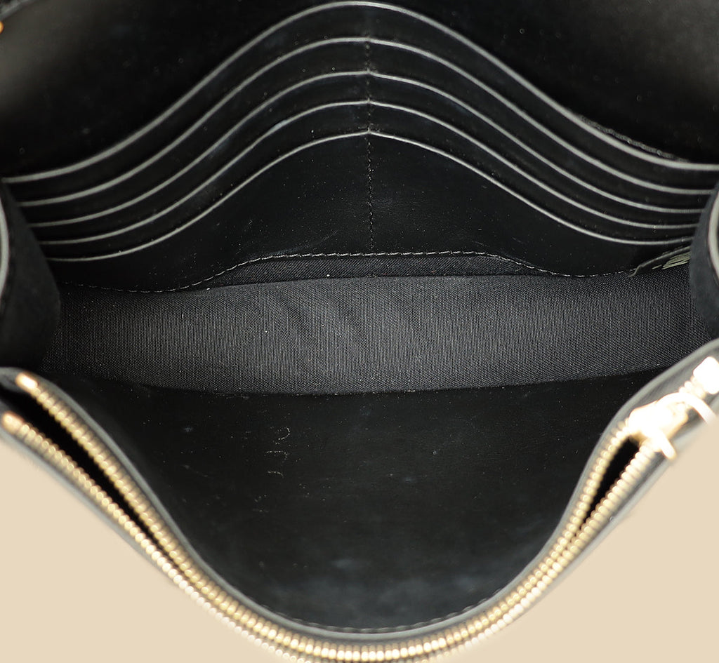 Fendi Black Medium Envelope Wallet on Chain