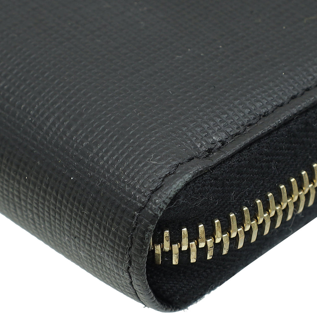 Fendi Black Vitello Elite Zippy Wallet