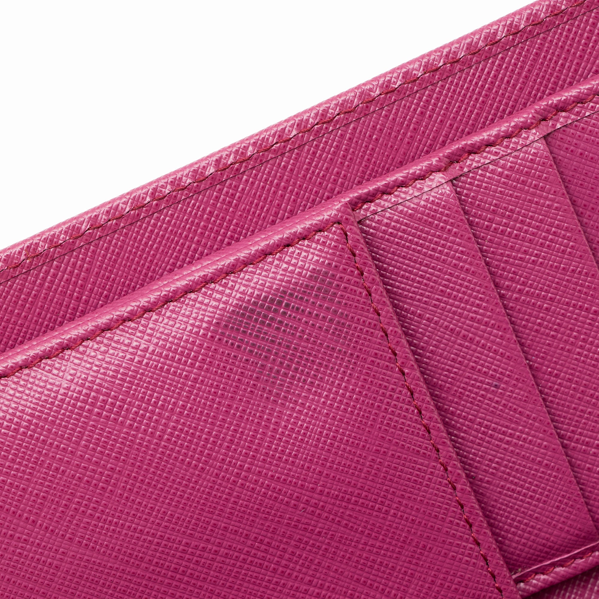 Ferragamo Saffiano Miss Vara Bow Continental Wallet
