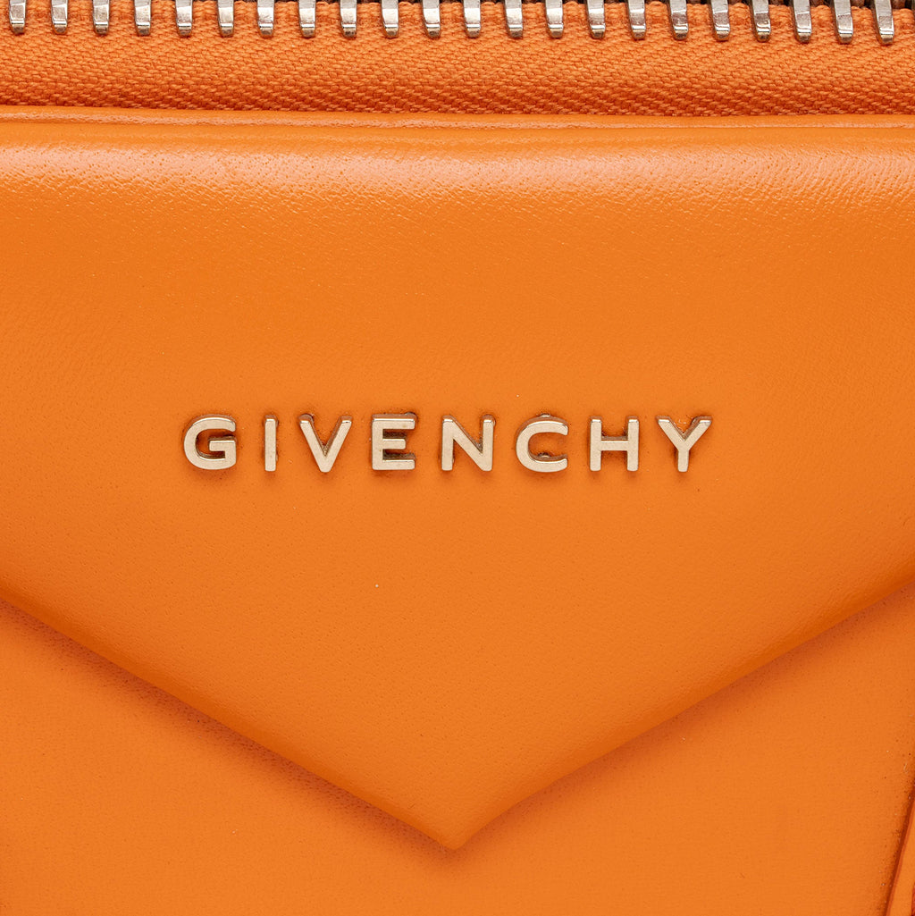 Givenchy Calfskin Antigona Medium Satchel (SHF-RyblZ9)