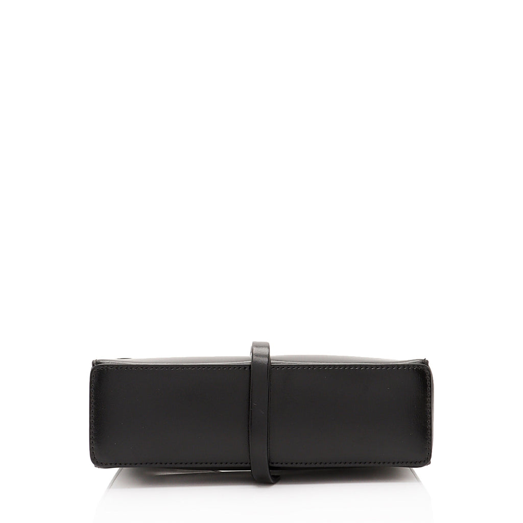 Givenchy Calfskin Cut Out Mini G Cube Chain Bag (SHF-AOJysH)