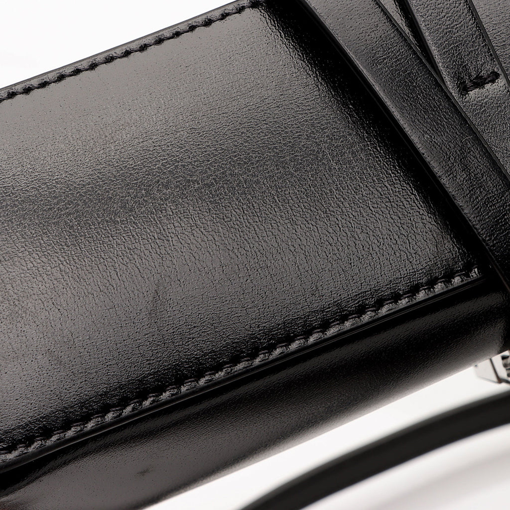 Givenchy Calfskin Cut Out Mini G Cube Chain Bag (SHF-AOJysH)