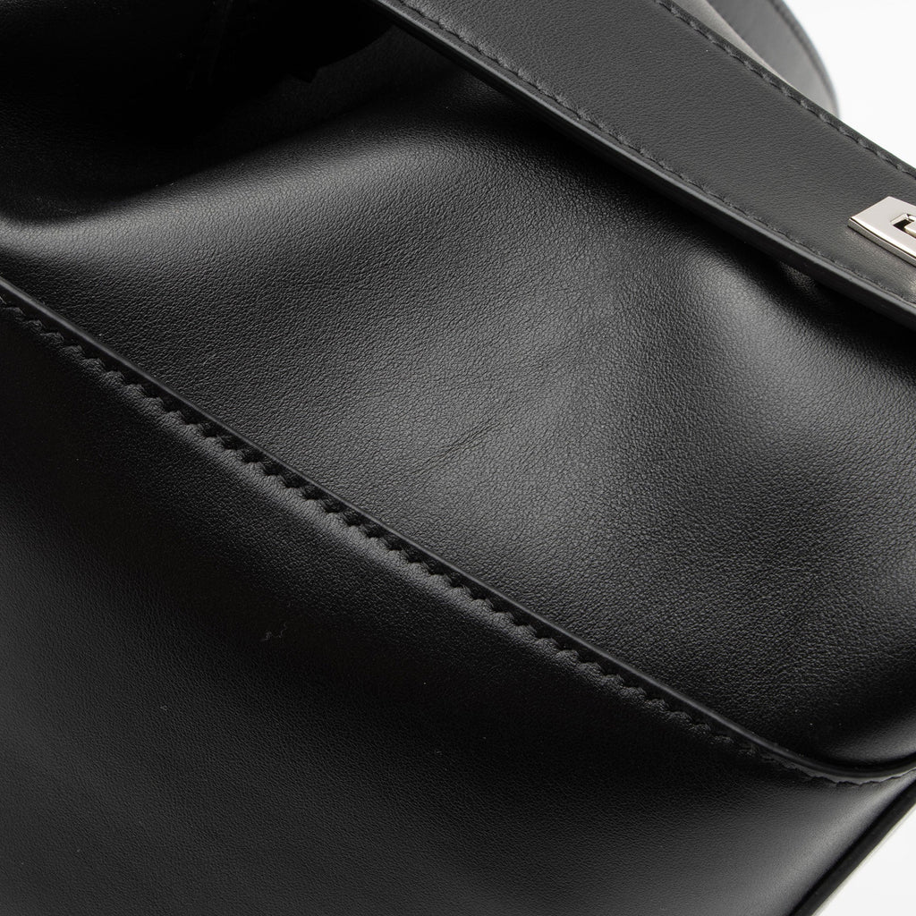 Givenchy Calfskin Soft Antigona Small Satchel (SHF-PjUtz8)