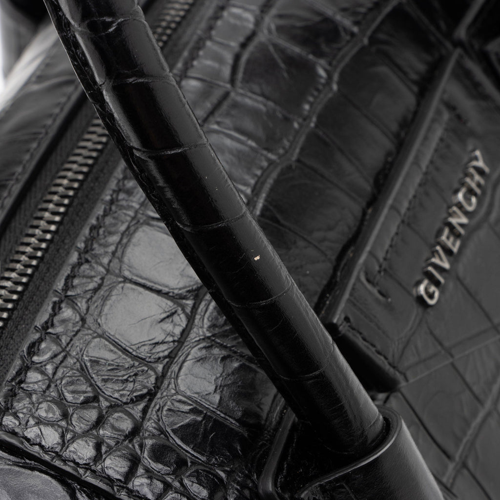 Givenchy Croc Embossed Calfskin Soft Antigona Small Satchel (SHF-u5gp2n)