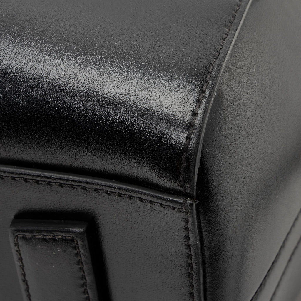 Givenchy Smooth Calfskin Antigona Small Satchel (SHF-22163)