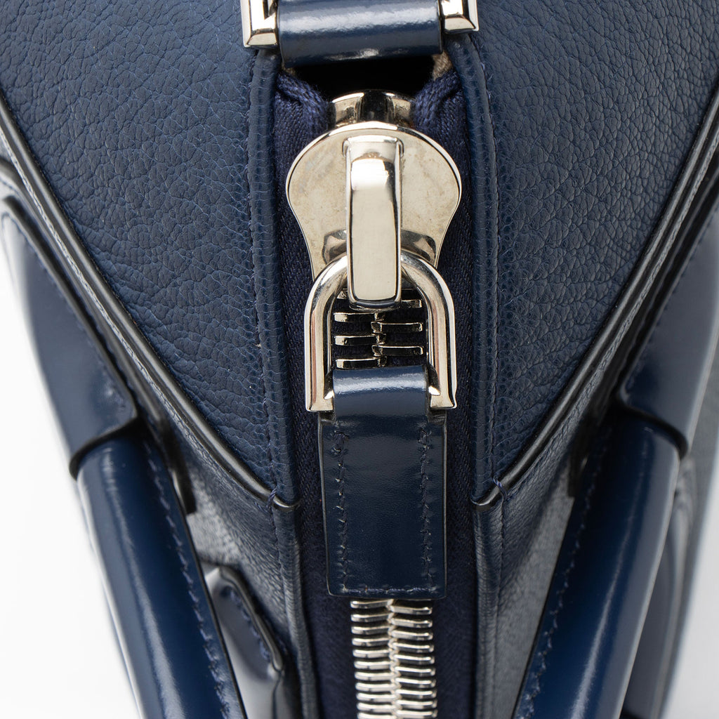 Givenchy Sugar Goatskin Antigona Small Satchel