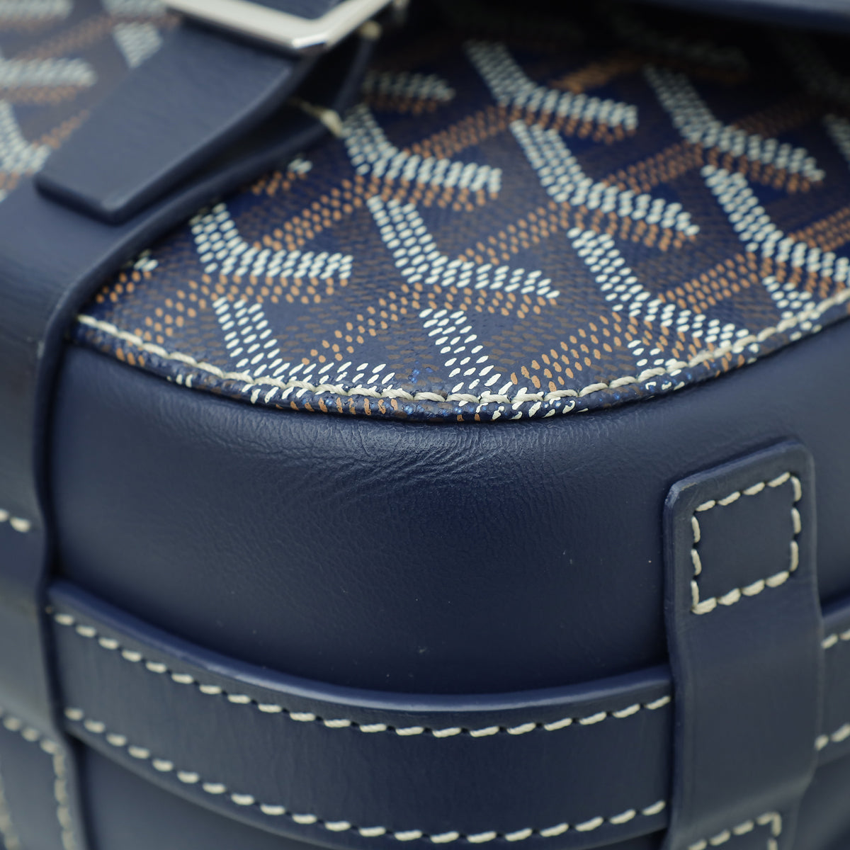Goyard Navy Blue Goyardine Belvedere MM Messenger Bag