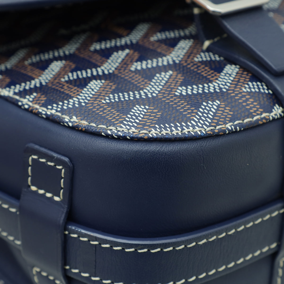 Goyard Navy Blue Goyardine Belvedere MM Messenger Bag