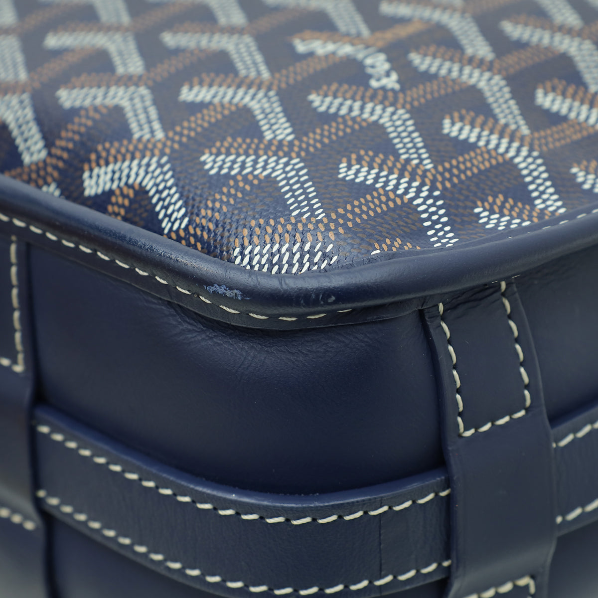 Goyard Navy Blue Goyardine Belvedere MM Messenger Bag