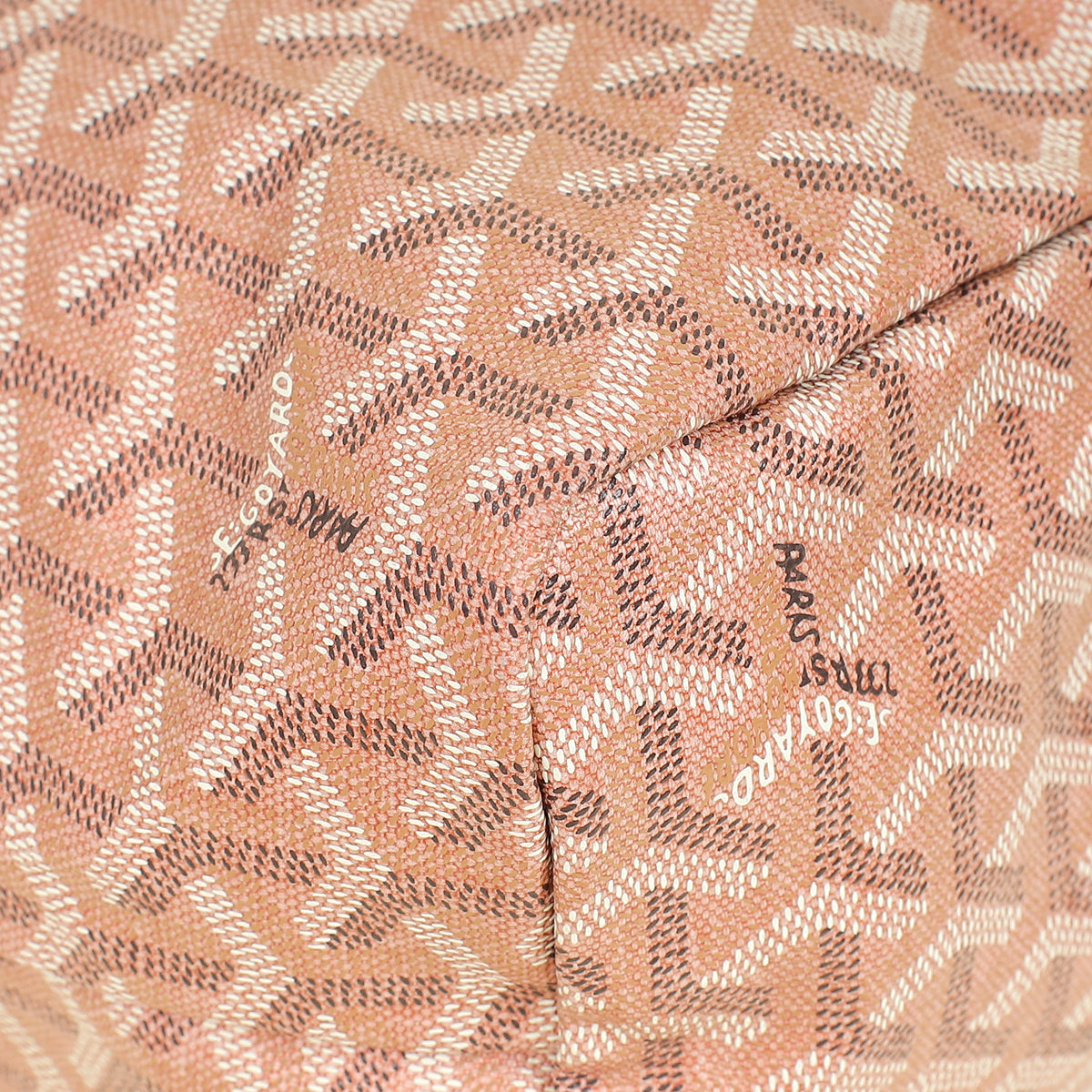 Goyard Pearly Coral Limited Edition 2024 Goyardine Saint Louis PM Bag