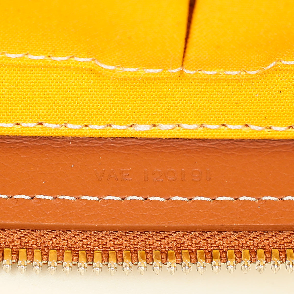 Goyard Bicolor Compagnon Universel A4 Bag
