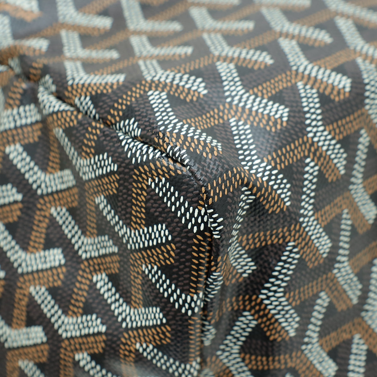 Goyard Bicolor Goyardine Saint Louis GM Bag