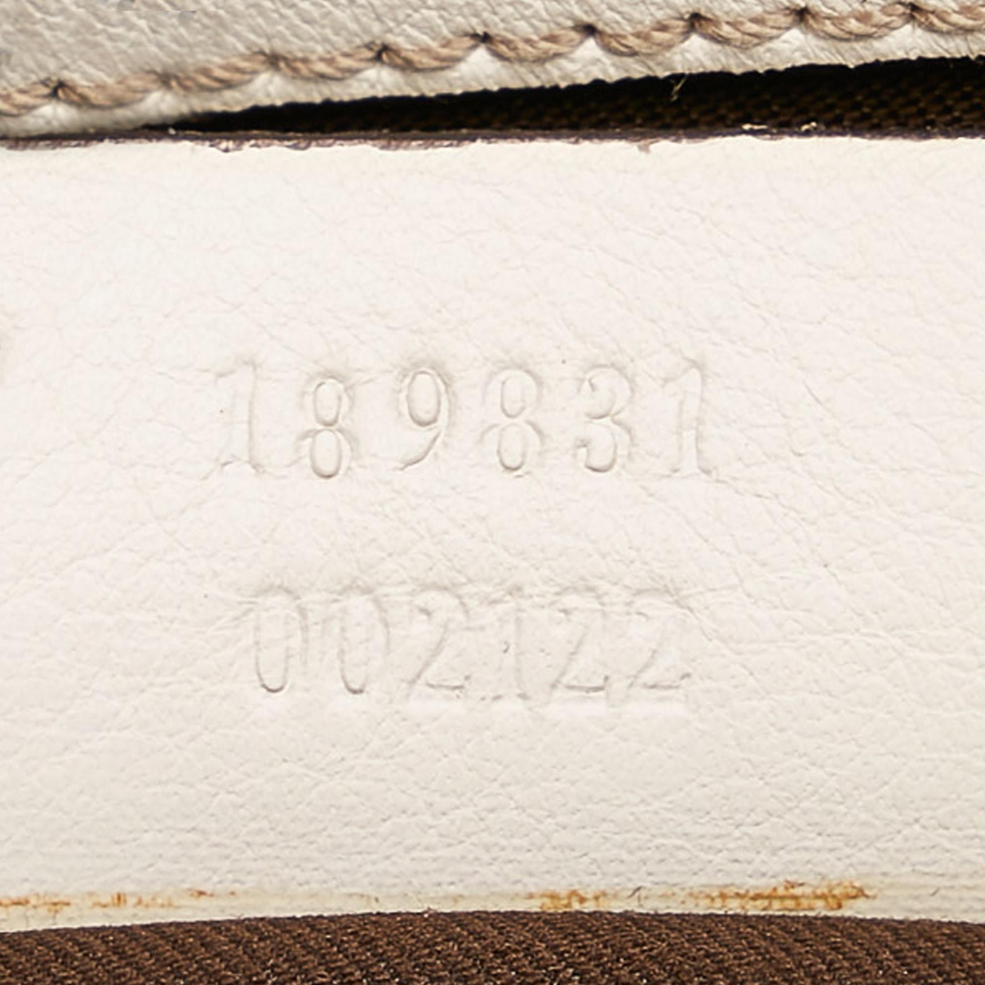 Gucci Abbey GG Canvas Shoulder Bag (SHG-29543)